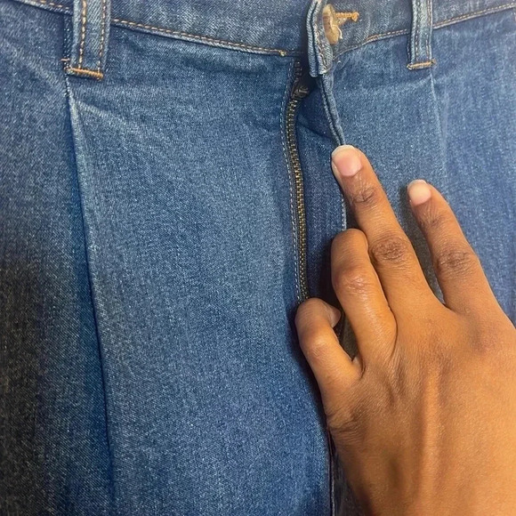 Women’s Vintage Eddie Bauer Denim Skirt with pockets Size 6 - Picture 4 of 7